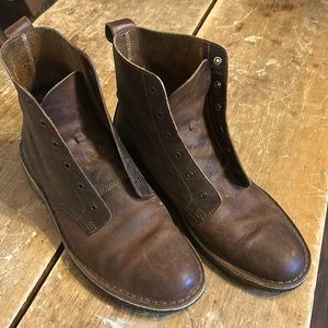 6 hole Clark’s Mail Dessert Boots.  Used but in great shape.